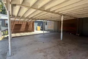 206 W Ave B, Lampasas, TX 76550 - Photo 16