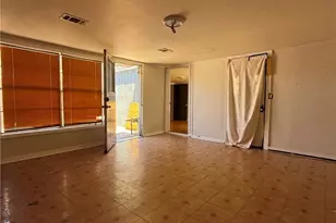 206 W Ave B, Lampasas, TX 76550 - Photo 16