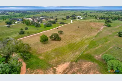 000 Levi Sloan Road, Victoria, TX 77904 - Photo 2