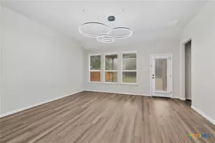 1239 Loma Rnch, New Braunfels, TX 78132 - Photo 6