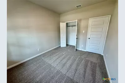 1208 Sweden, Seguin, TX 78155 - Photo 14