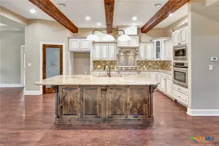 249 Post Oak Bend, Inez, TX 77968 - Photo 8
