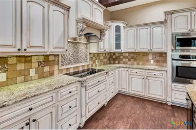 249 Post Oak Bend, Inez, TX 77968 - Photo 10