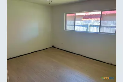 2202 E Loma Vista Avenue, Victoria, TX 77901 - Photo 16