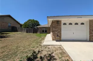 1644 W County Line Rd, New Braunfels, TX 78130 - Photo 2