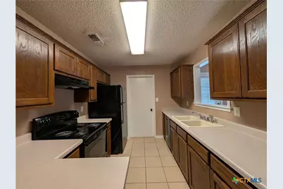 1644 W County Line Road, New Braunfels, TX 78130 - Photo 14