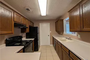 1644 W County Line Rd, New Braunfels, TX 78130 - Photo 14