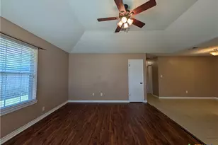 1644 W County Line Rd, New Braunfels, TX 78130 - Photo 4