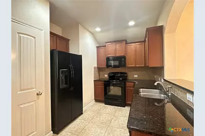 2020 Meadow View Drive, San Marcos, TX 78666 - Photo 8