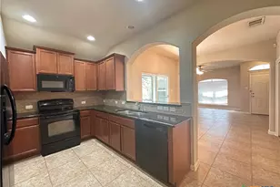 2020 Meadow View Dr, San Marcos, TX 78666 - Photo 10