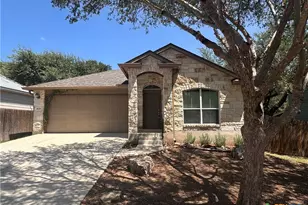 2020 Meadow View Dr, San Marcos, TX 78666 - Photo 2