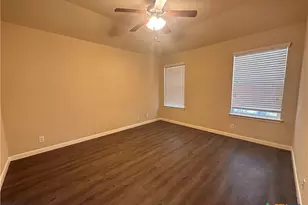 2020 Meadow View Dr, San Marcos, TX 78666 - Photo 16