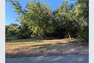 713 E Avenue D, Temple, TX 76501 - Photo 2