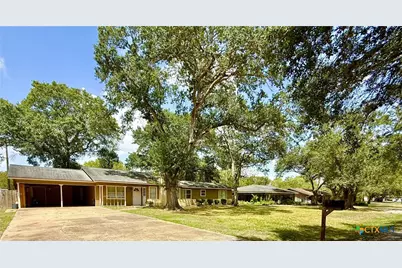308 Louise Street, Edna, TX 77957 - Photo 4