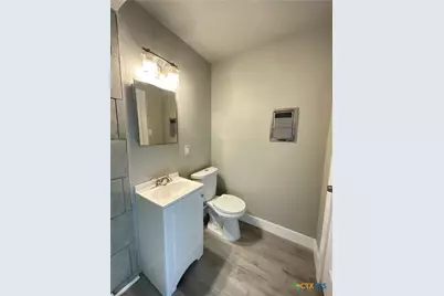 2018 Sherman Street, Seguin, TX 78155 - Photo 18