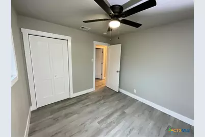 2018 Sherman Street, Seguin, TX 78155 - Photo 14