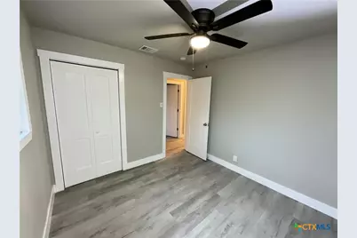 2018 Sherman Street, Seguin, TX 78155 - Photo 14