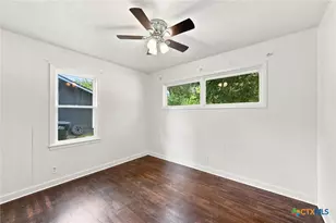 1319 S 37th St, Temple, TX 76504 - Photo 12