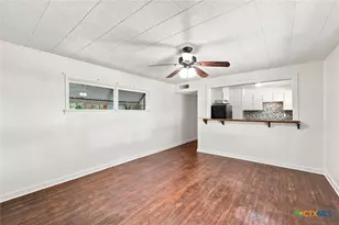 1319 S 37th St, Temple, TX 76504 - Photo 6