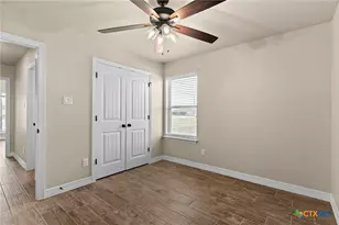 300 Martin Dr, Copperas Cove, TX 76522 - Photo 8