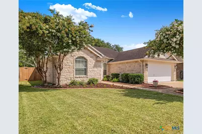 308 Green Gable Drive, Victoria, TX 77904 - Photo 1