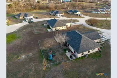 540-546 Crest Circle Drive, San Marcos, TX 78666 - Photo 4