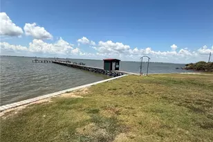 428 Marlin Dr, Palacios, TX 77465 - Photo 20