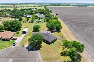 205 Chimney Cir, Temple, TX 76502 - Photo 42
