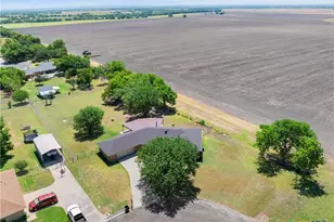 205 Chimney Cir, Temple, TX 76502 - Photo 2