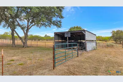 233 Ranch Road, Yoakum, TX 77995 - Photo 30