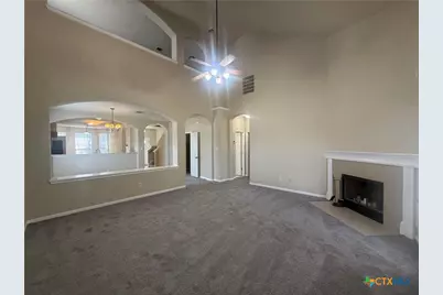 811 Shadow Creek Boulevard, Buda, TX 78610 - Photo 10