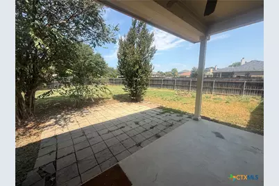 811 Shadow Creek Boulevard, Buda, TX 78610 - Photo 18
