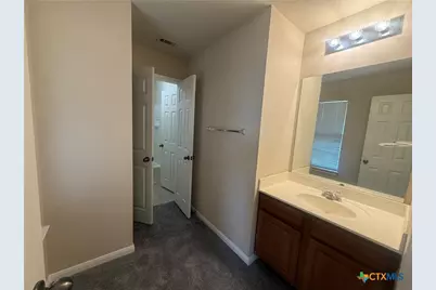 811 Shadow Creek Boulevard, Buda, TX 78610 - Photo 28
