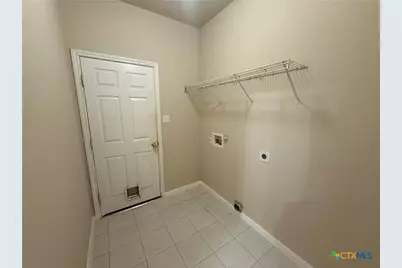 811 Shadow Creek Boulevard, Buda, TX 78610 - Photo 12