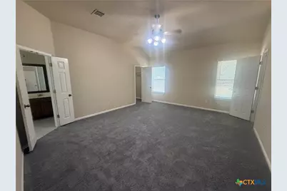 811 Shadow Creek Boulevard, Buda, TX 78610 - Photo 14