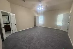811 Shadow Creek Blvd, Buda, TX 78610 - Photo 14