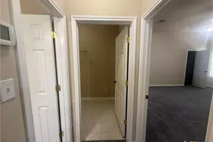 811 Shadow Creek Blvd, Buda, TX 78610 - Photo 10