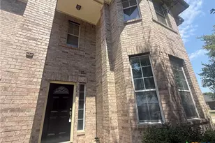 811 Shadow Creek Blvd, Buda, TX 78610 - Photo 38