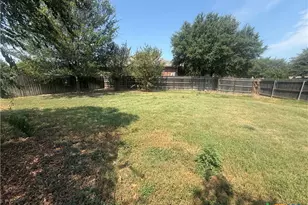 811 Shadow Creek Blvd, Buda, TX 78610 - Photo 20