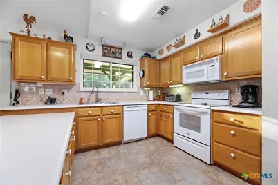 3900 Purgatory Road, New Braunfels, TX 78132 - Photo 10