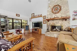 3900 Purgatory Rd, New Braunfels, TX 78132 - Photo 4