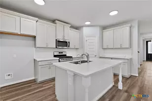 1239 Loma Rnch, New Braunfels, TX 78132 - Photo 10