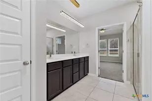 1239 Loma Rnch, New Braunfels, TX 78132 - Photo 22