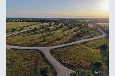 1018 Main Loop Road, Waelder, TX 78959 - Photo 4