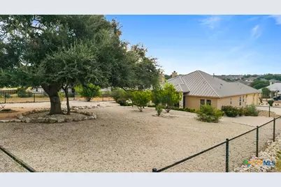 610 Battistrada, New Braunfels, TX 78132 - Photo 36
