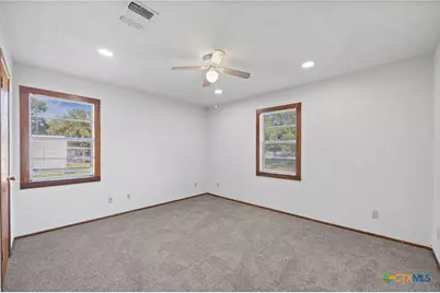 710 Courtney Street, Edna, TX 77957 - Photo 12