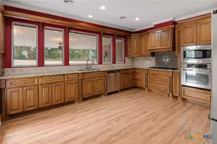 2524 S Robinson Dr, Robinson, TX 76706 - Photo 16
