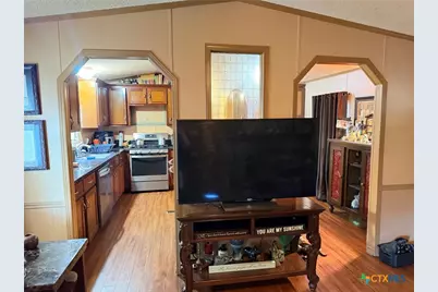 802 N Glass Street, Franklin, TX 77856 - Photo 16