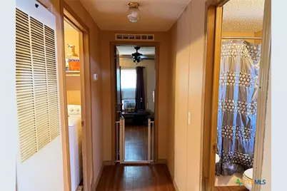 802 N Glass Street, Franklin, TX 77856 - Photo 22
