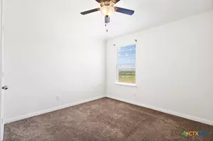 11221 Hollinger Cir, Converse, TX 78109 - Photo 22